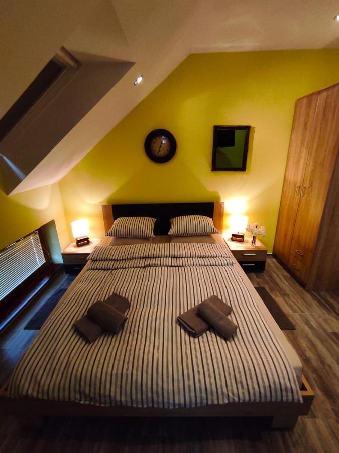 Accommodation "Old Town Dreznik" Раковица Экстерьер фото
