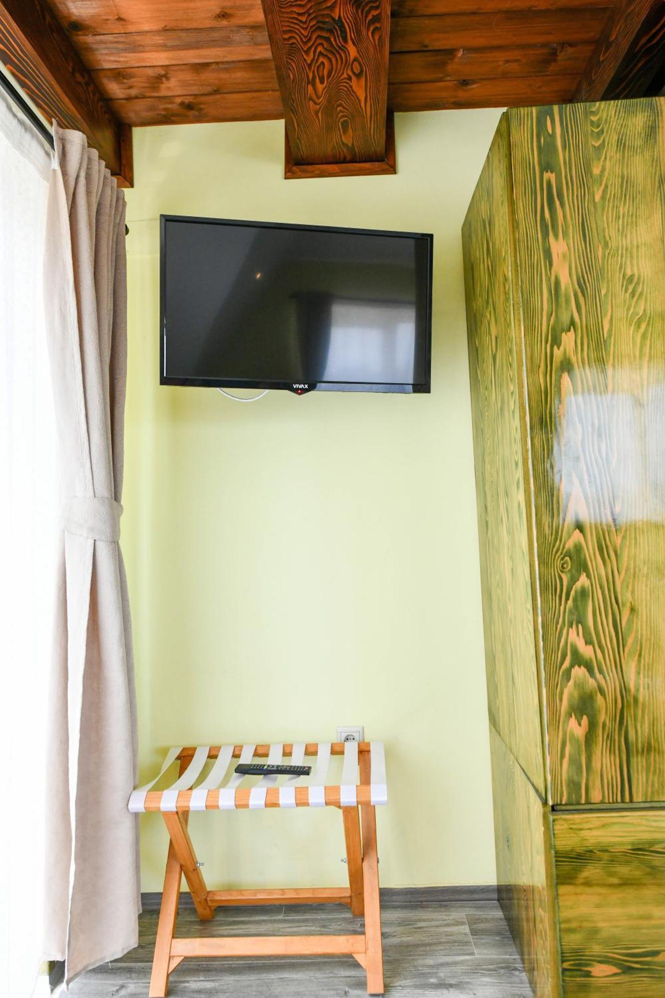 Accommodation "Old Town Dreznik" Раковица Экстерьер фото