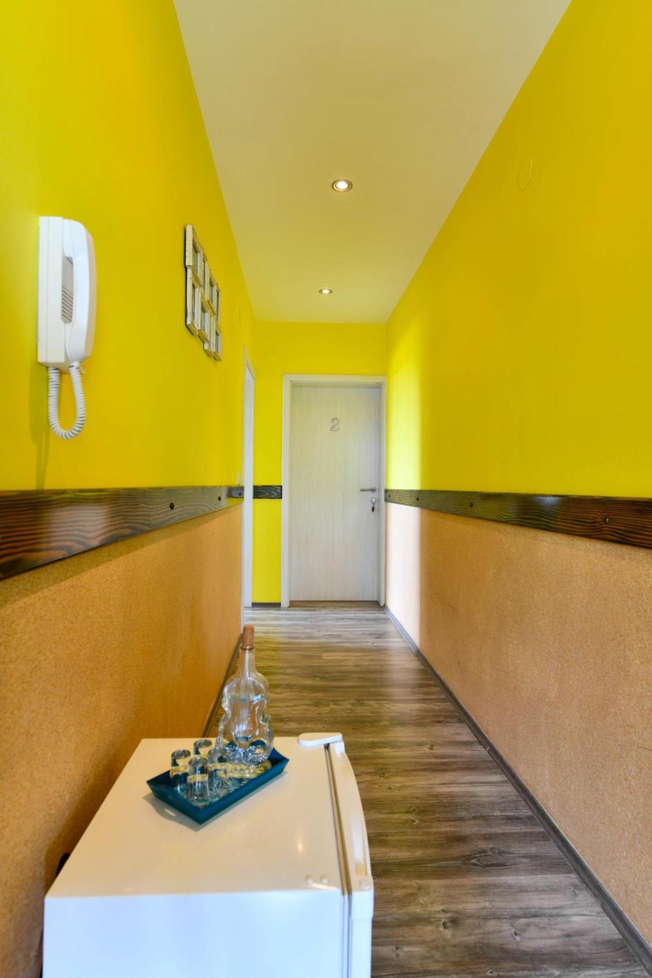 Accommodation "Old Town Dreznik" Раковица Экстерьер фото