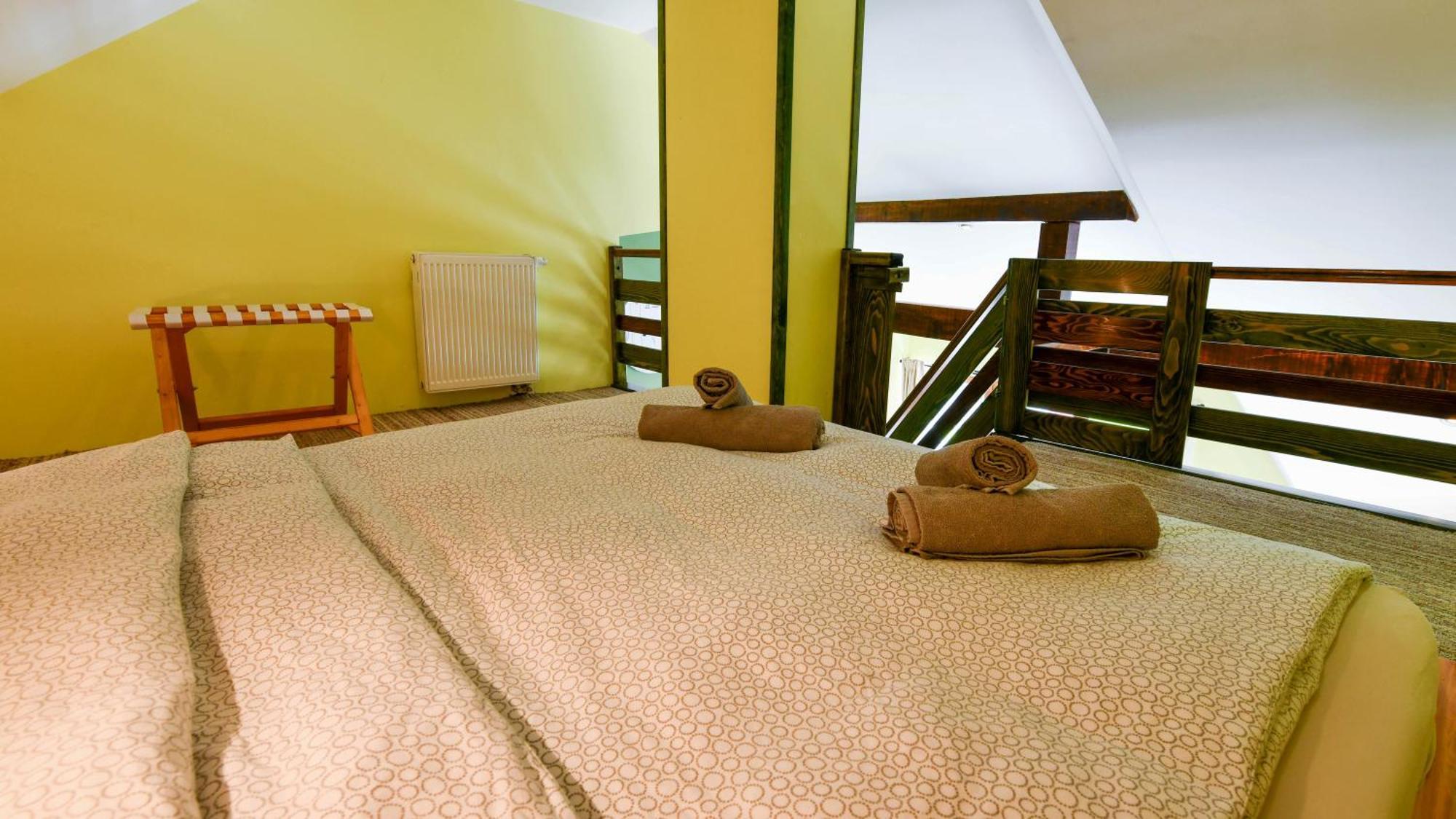 Accommodation "Old Town Dreznik" Раковица Экстерьер фото