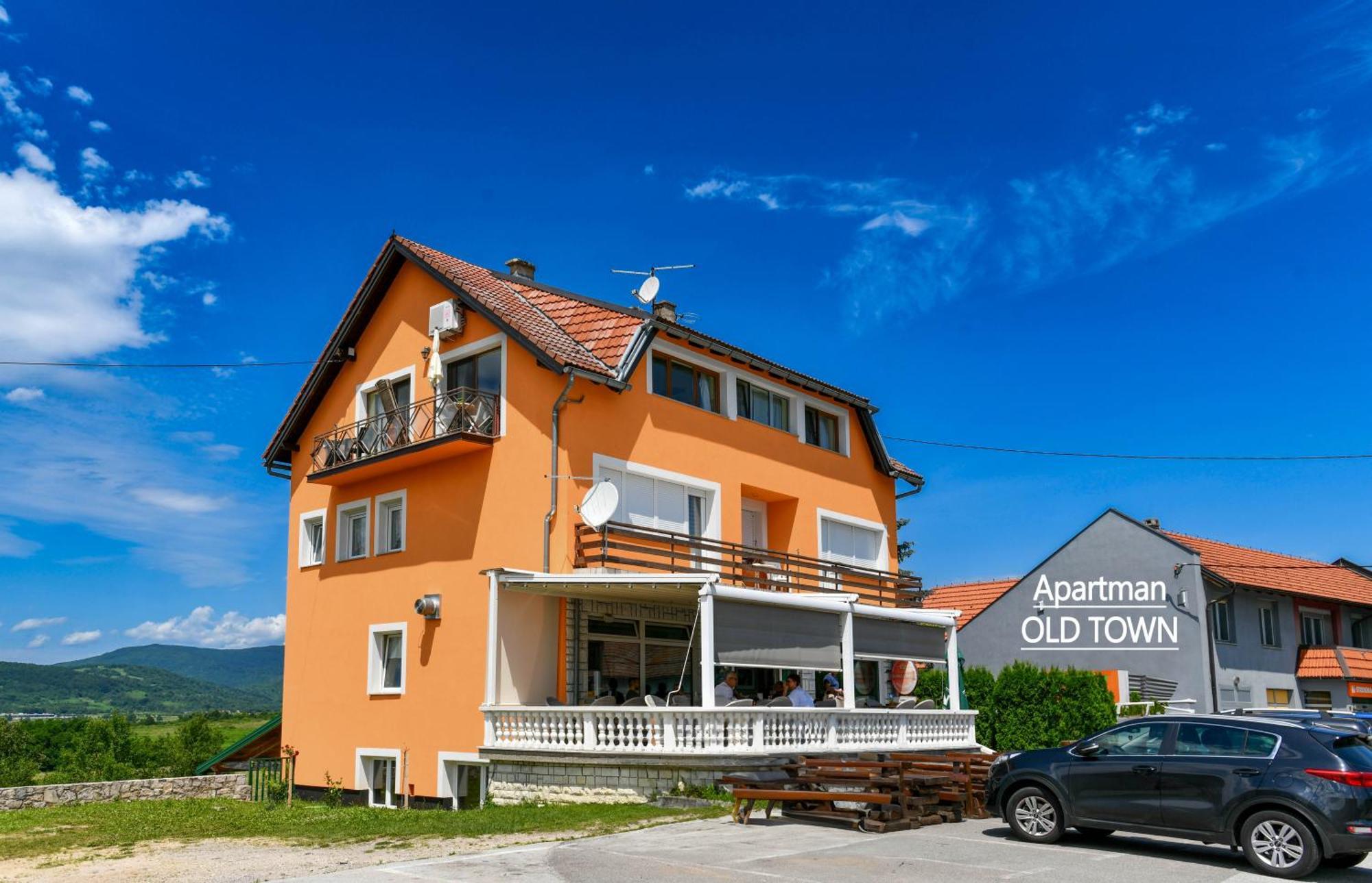 Accommodation "Old Town Dreznik" Раковица Экстерьер фото