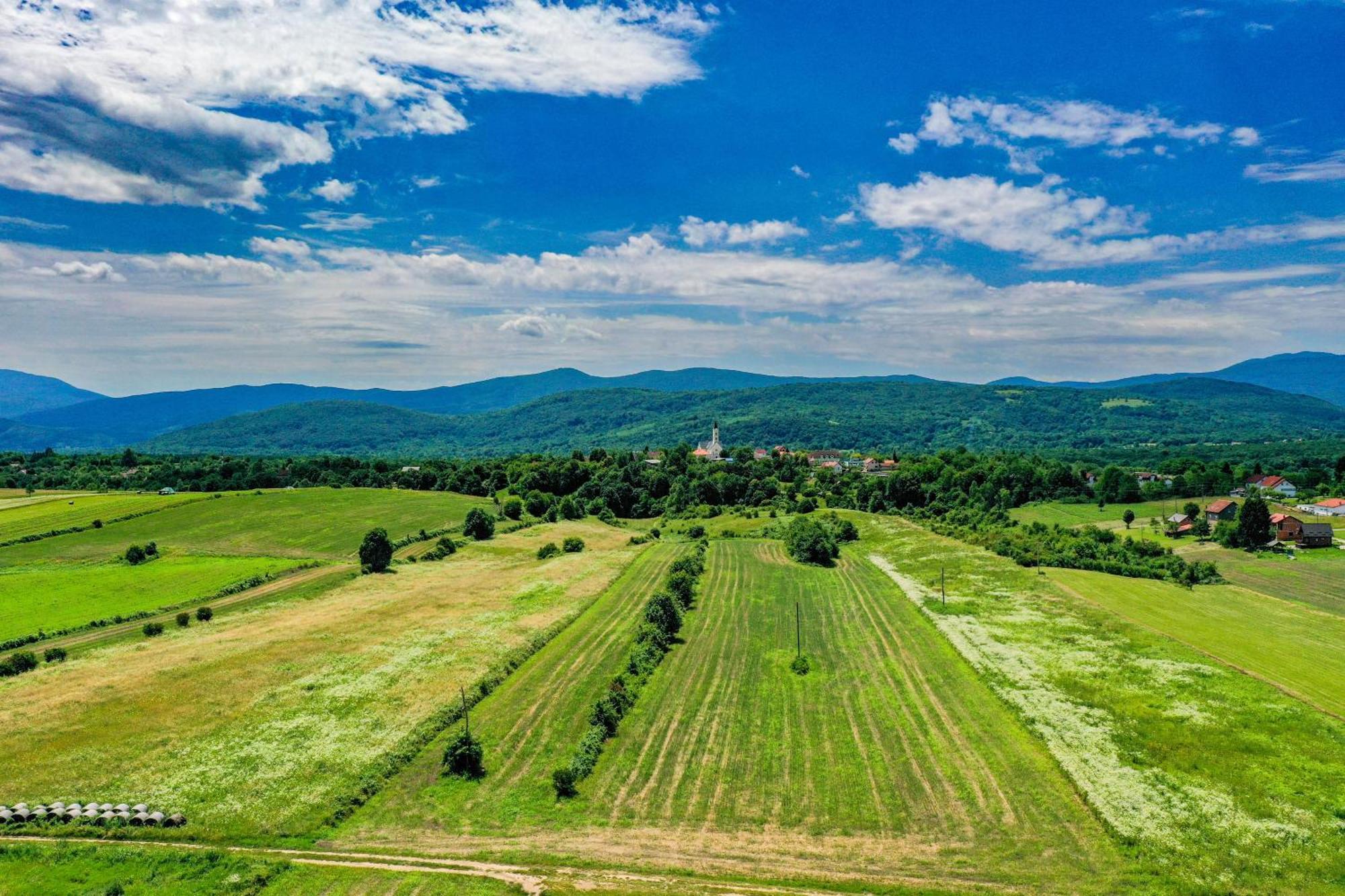 Accommodation "Old Town Dreznik" Раковица Экстерьер фото